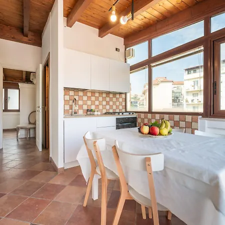 アパート Greta House San Benedetto カリアリ