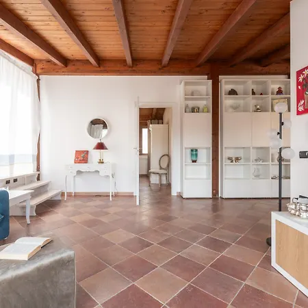 Greta House San Benedetto アパート カリアリ
