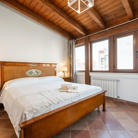 Greta House San Benedetto アパート *